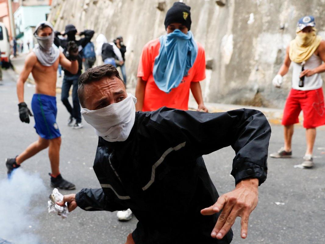 BM: Venezuela'da en az 40 kişi yaşamını yitirdi, 850 kişi gözaltına alındı