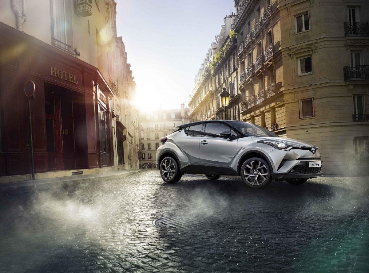 c-hr-hybrid-1