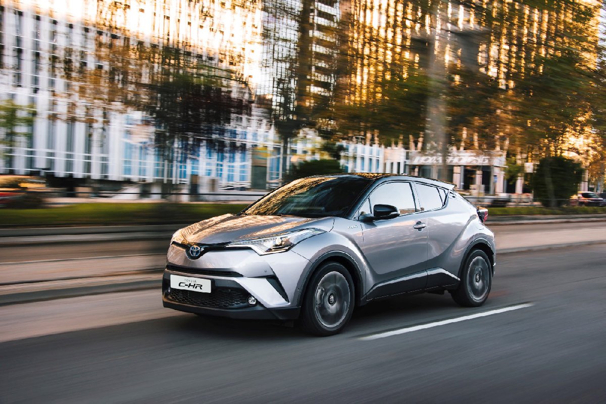 c-hr-hybrid-3