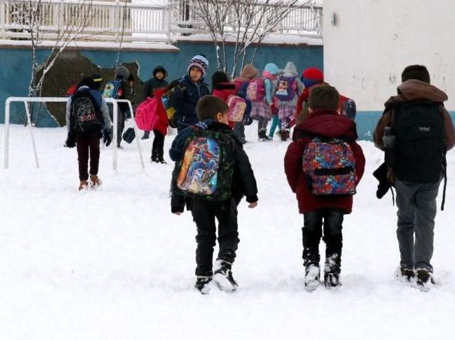 Ağrı'da okullar tatil mi? Ağrı Valiliği kar tatili açıklaması yaptı!