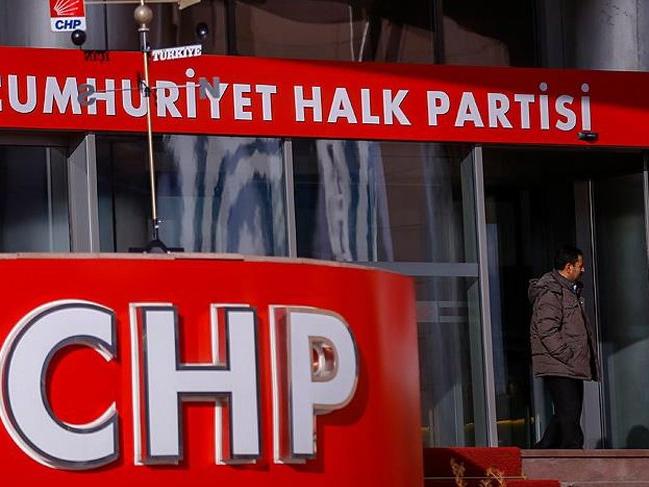 CHP'de PM sıkıntısı: Muhaliflerden kuryeli dilekçe