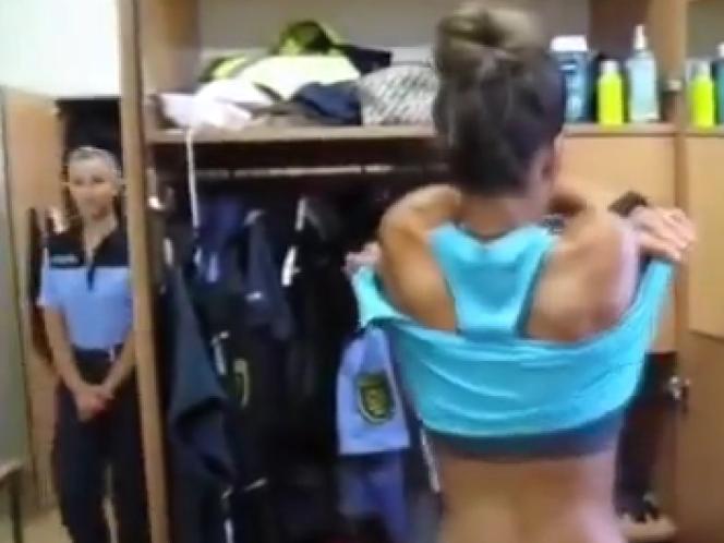 Kadın polislerin seksi videosu ülkeyi karıştırdı