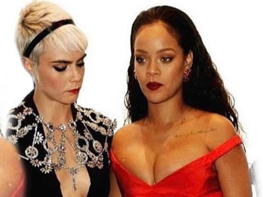 Cara Delevingne, Rihanna'nın doğum gününü ilginç fotoğraflarla kutladı