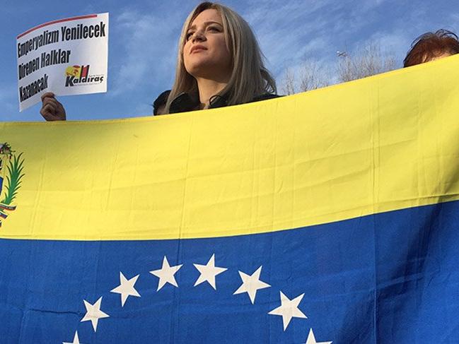 İstanbul'da Venezuela'ya destek eylemi