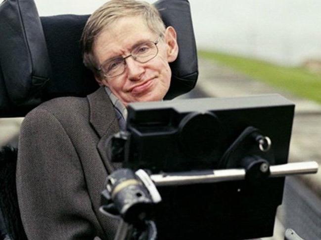 Stephen Hawking kimdir? Stephen Hawking vefatının ilk yılında anılıyor