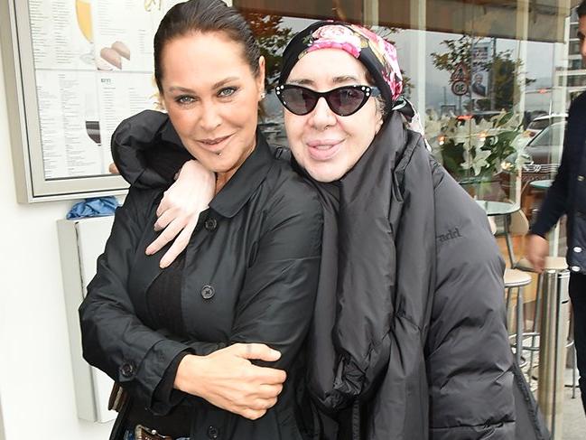 Nur Yerlitaş: "Panik atak zannediyordum, meğerse kanser olmuşum"
