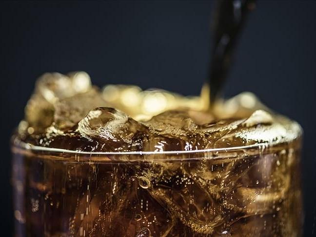 100 bin kişi incelendi: Şekerli içecek tüketenler...