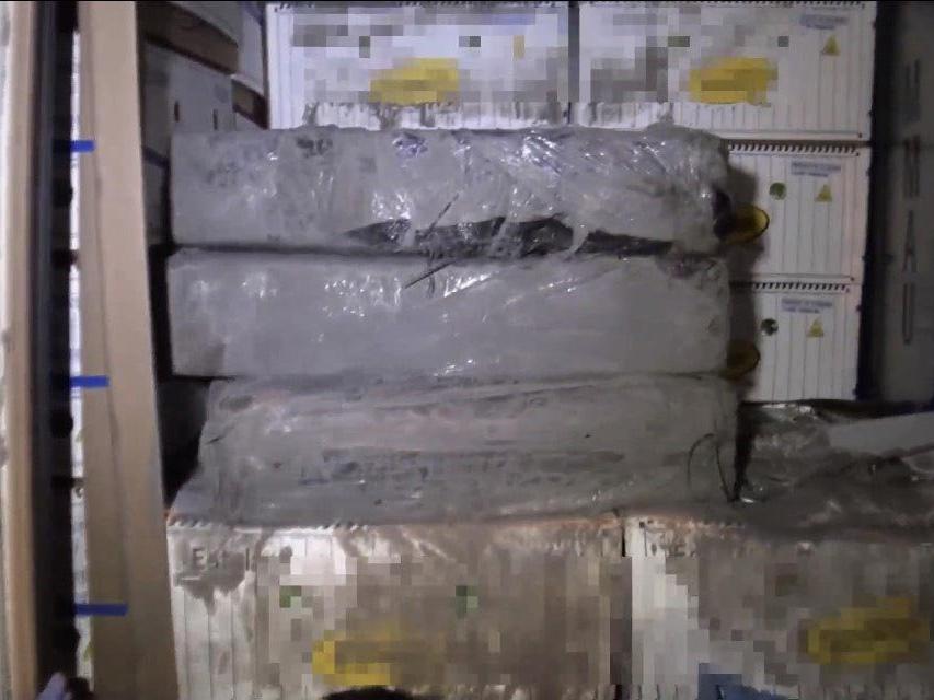 Muz kolileri arasında 185 kilo kokain ele geçirildi