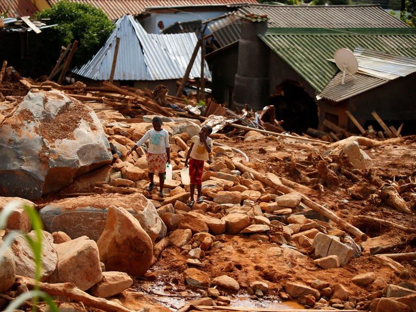 Siklonda ölü sayısı artıyor: 400'ü geçti
