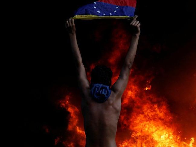 Venezuela'da elektrik kesintisi iddiası!