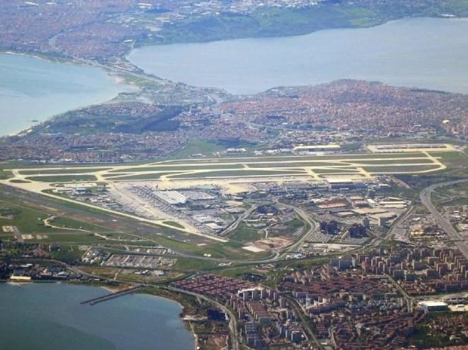 Bakan Turhan'dan Atatürk Havalimanı açıklaması  