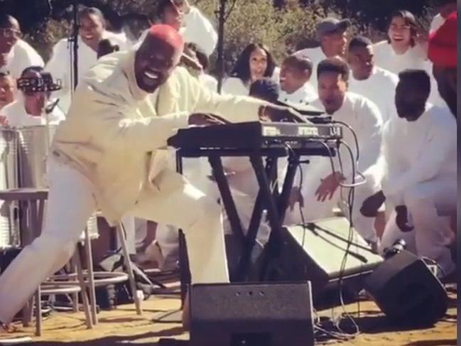 Kanye West ve 'Sunday Service' Coachella'da sahne alacak