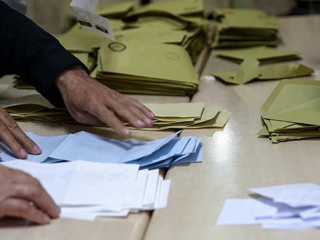 İstanbul'daki oy sayımlarında son durum: İlçe ilçe güncel rakamlar geldi