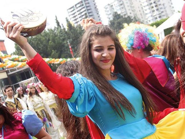 Türkiye'nin ilk ve tek sokak karnavalı başladı