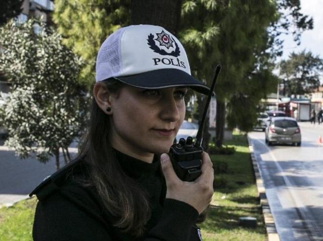Kadın polis memuru adayı alımı için başvuru şartları açıklandı