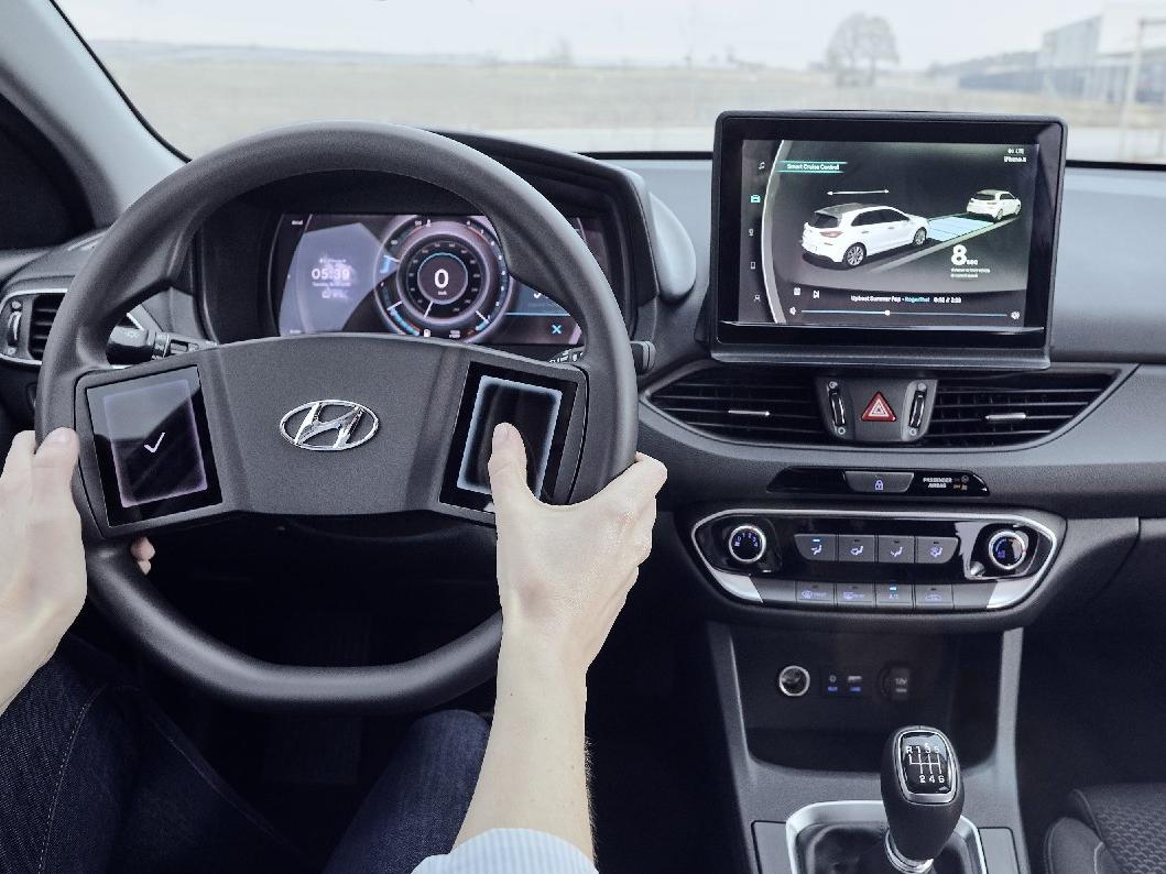Hyundai'den sanal kokpit geliyor