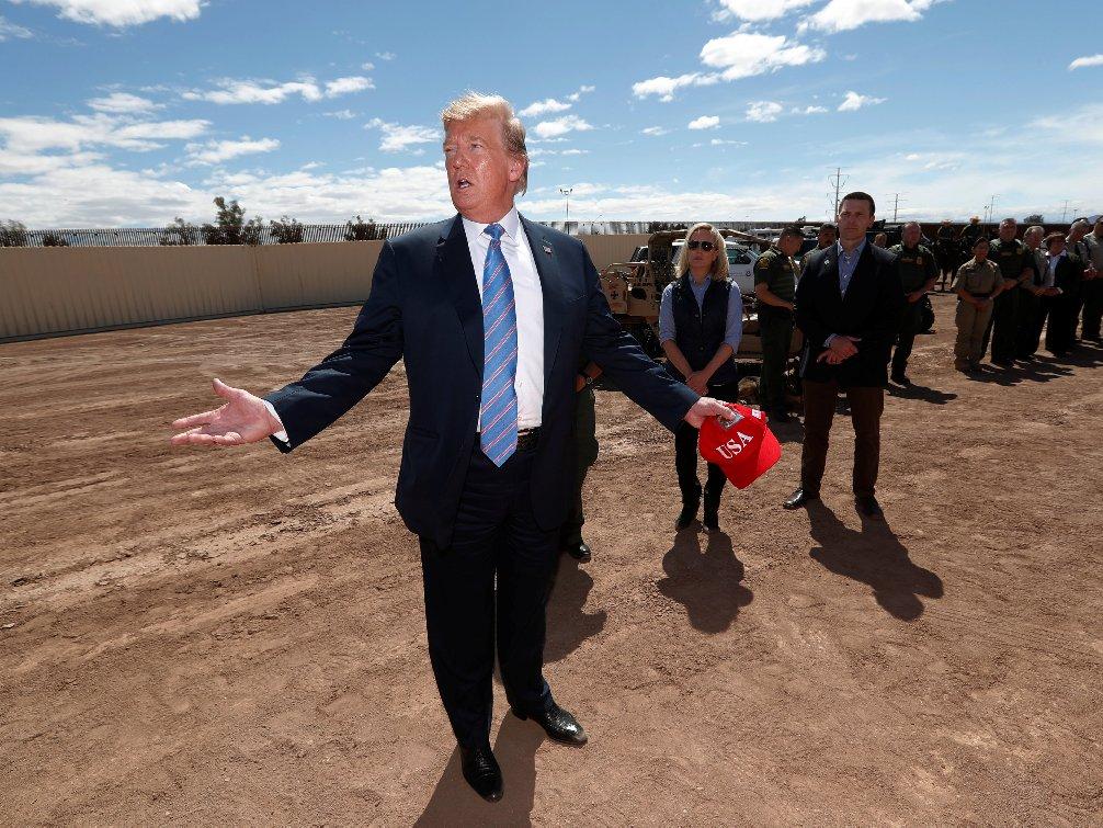 Trump'tan sınır ziyaretinde tepki: Tamamen doluyuz