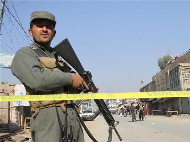 Taliban polis karakolunu vurdu: 4 ölü