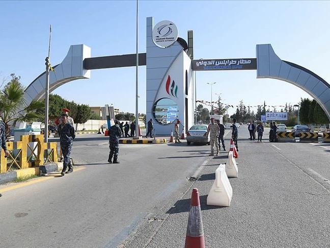 Hafter güçlerinden Trablus Havalimanı'na saldırı