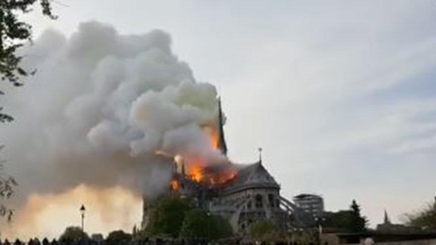 Son dakika: Paris'te Notre Dame Katedrali'nde yangın!
