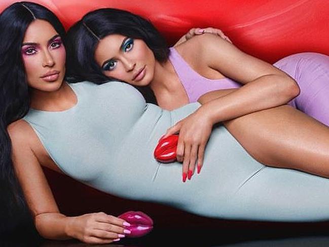 Kim Kardashian ve Kylie Jenner işbirliği yaptı