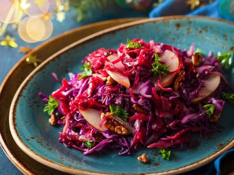 Kırmızı lahana salatası tarifi: Kırmızı lahana salatası nasıl yapılır?