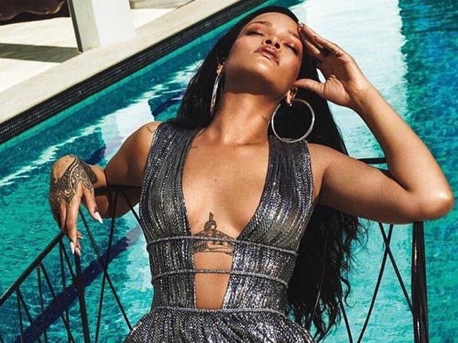 Rihanna ünlü moda dergisinin mayıs kapağında