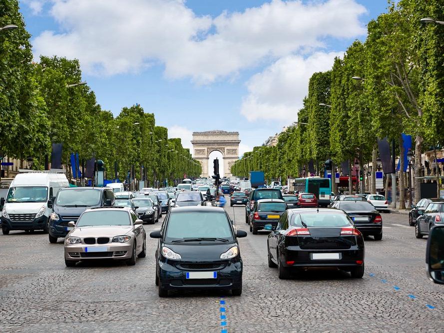 Avrupa'da otomobil satışları yüzde 3.9 geriledi!