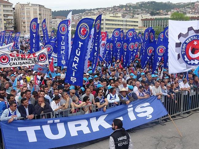 Yüz binlerce işçi 1 Mayıs için yürüdü