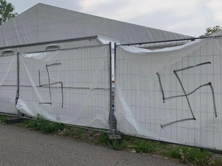Almanya'da ramazan çadırlarına ırkçı saldırı