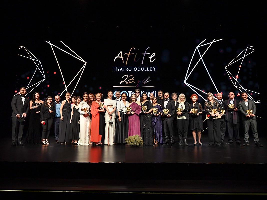 23. Yapı Kredi Afife Ödülleri sahiplerini buldu... İşte, tiyatronun en iyileri!