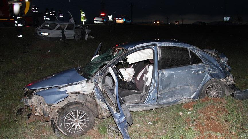 Konya’da zincirleme trafik kazası: 2 ölü, 2 yaralı