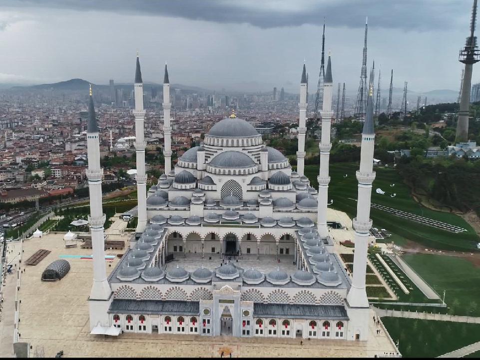 Çamlıca Camii bugün açılıyor