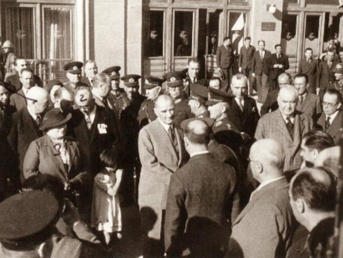 Ulu Önder Atatürk'ün Adana'daki yedi günü