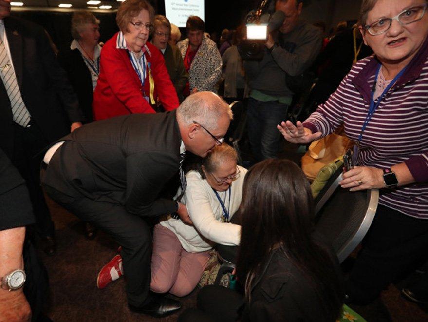 Avustralya başbakanına yumurtalı saldırı