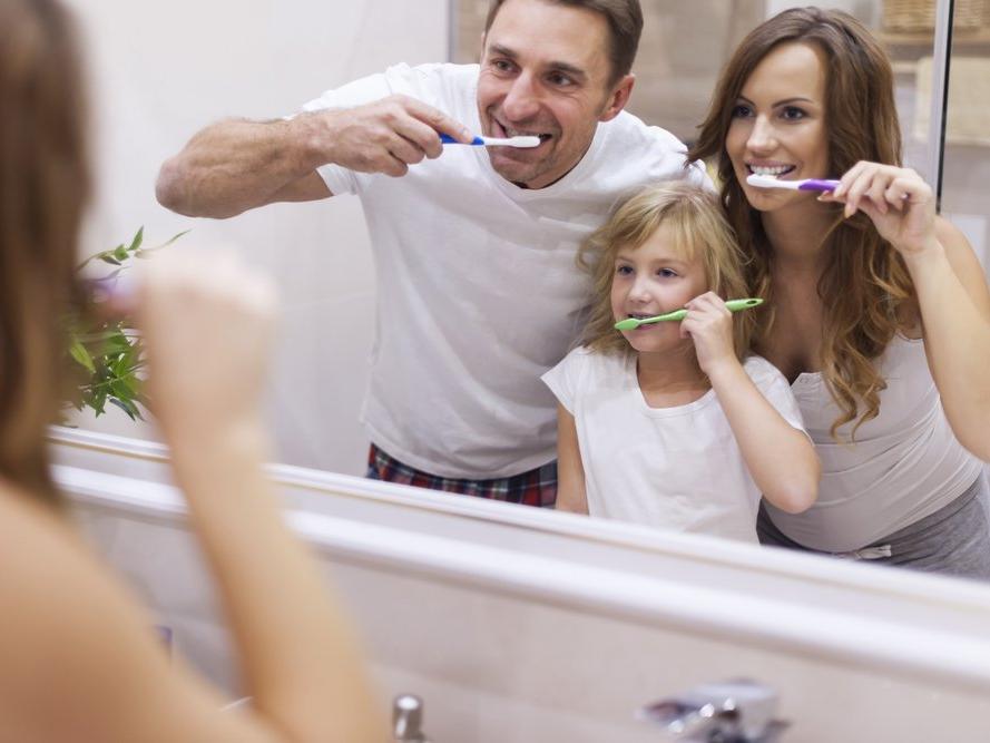 Diş fırçalarken yapılan hatalar