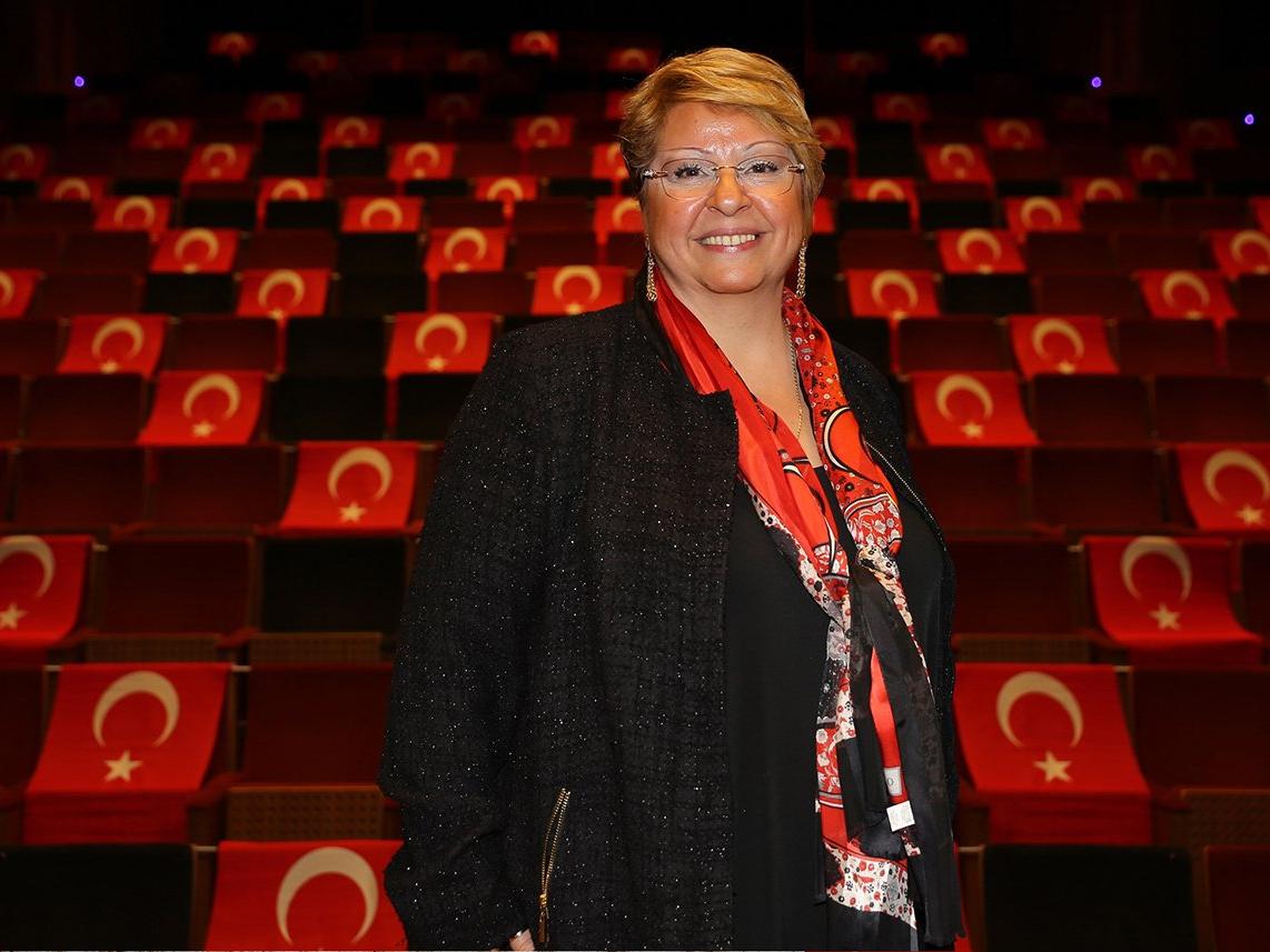 Bakırköy Belediye Tiyatroları Müdürü Nilgün Güloğlu Ceyhan'dan acı haber