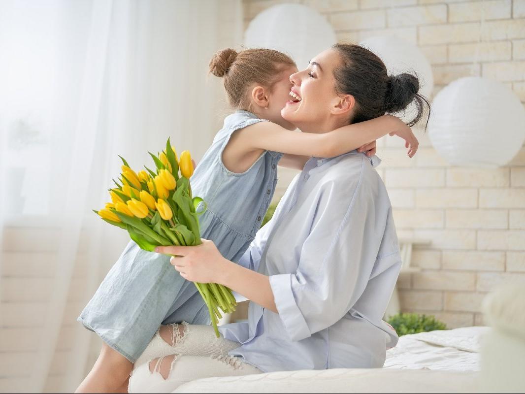 ANNELER GÜNÜ MESAJLARI | En anlamlı Anneler Günü sözleri ve şiirleri.... Anneler Günü kutlu olsun!