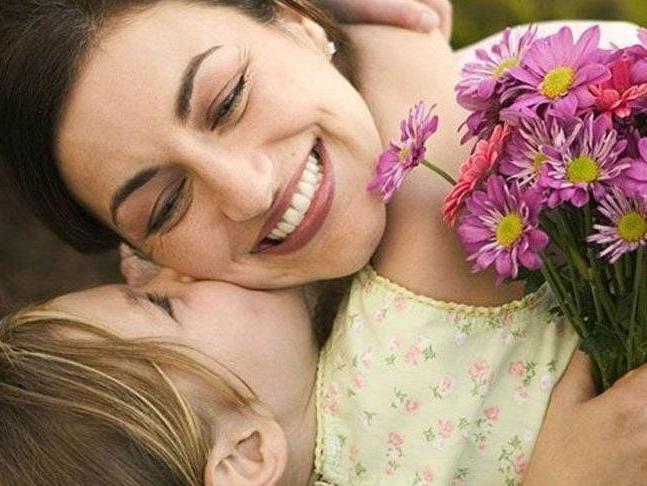 En güzel Anneler Günü sözleri: Annenizi en anlamlı Anneler Günü mesajlarıyla kutlayın!