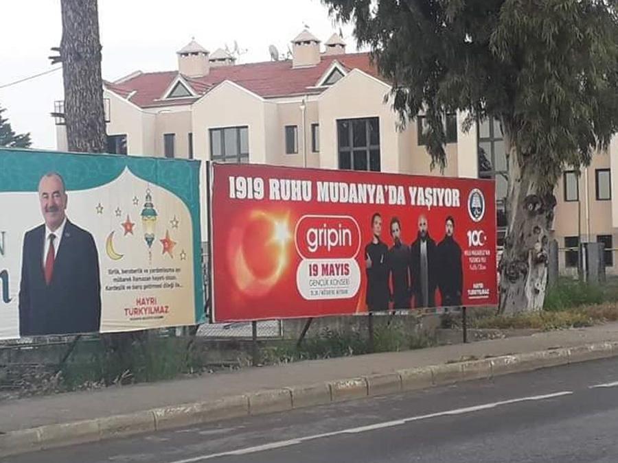 Bursa'da 'Atatürksüz 19 Mayıs afişi' bu kez CHP'li belediyeden!  Açıklama geldi...