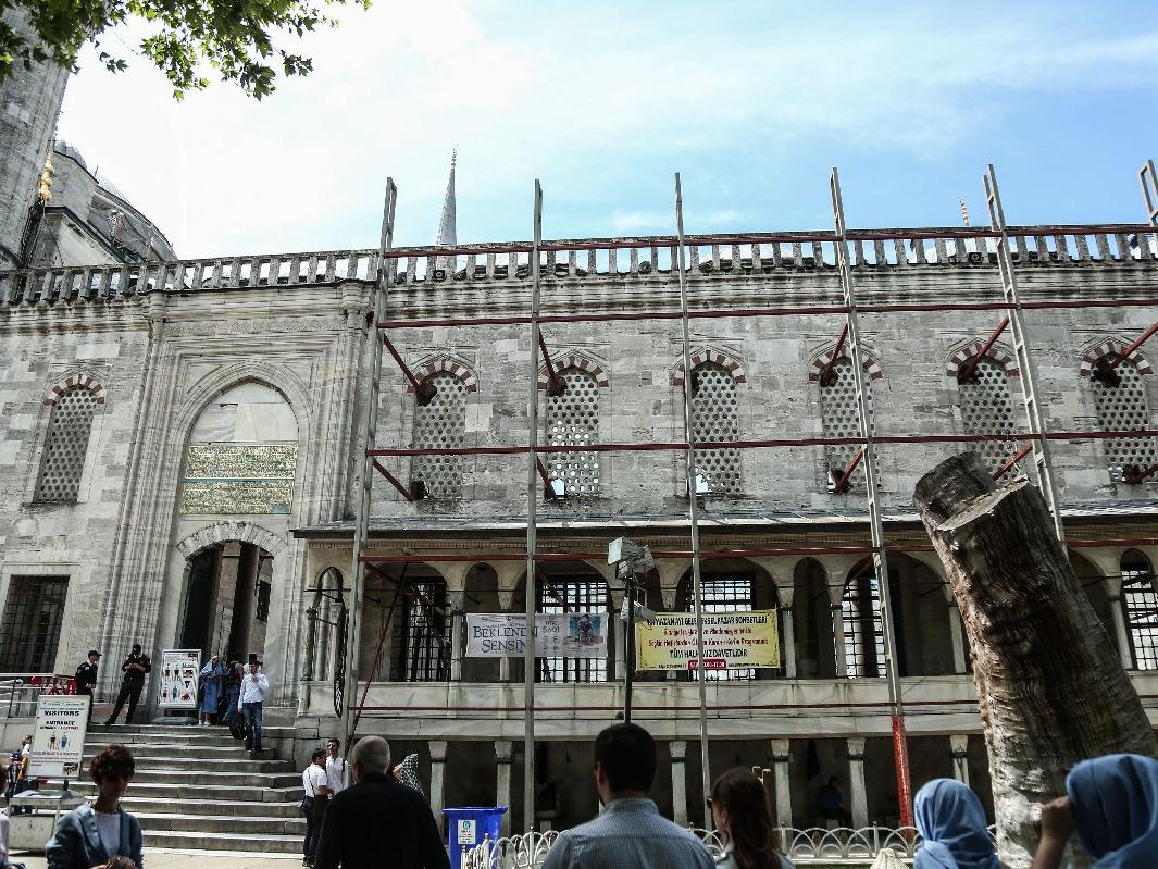 Sultanahmet Camii'nde tartışma yaratan restorasyon