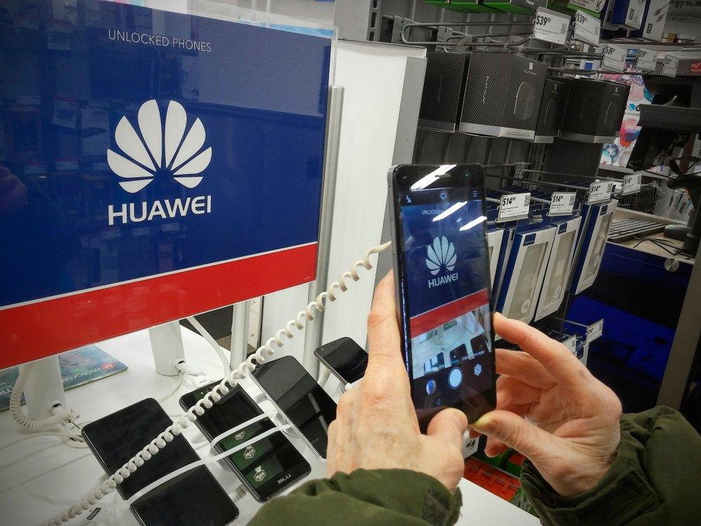 ABD'den Huawei kararında değişiklik! Huawei telefonlara ne olacak?