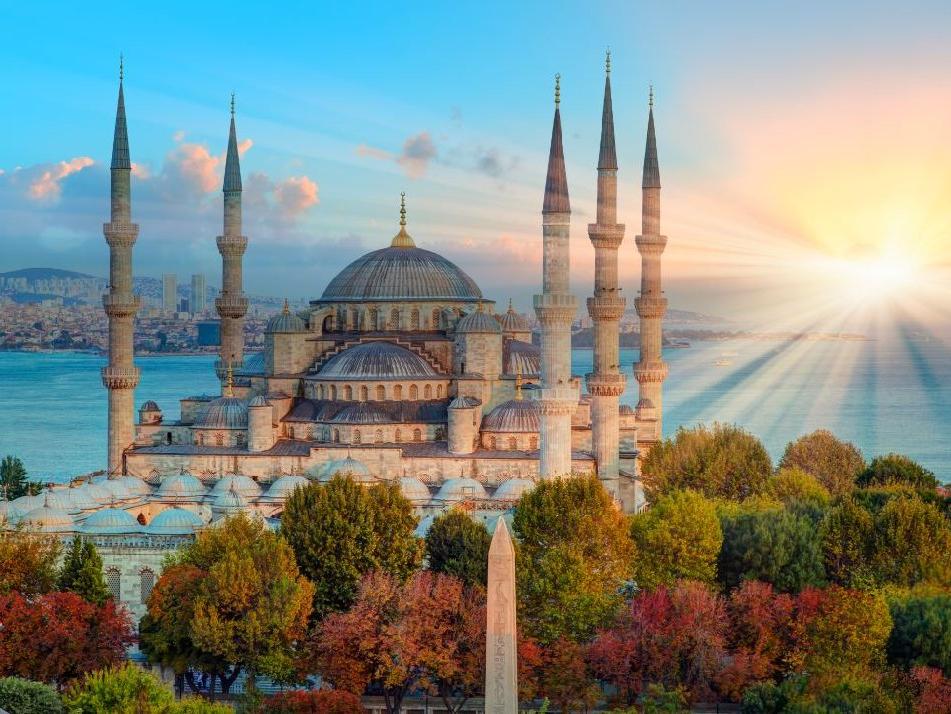 Bugün iftar saat kaçta? İstanbul, Ankara, İzmir, Antalya ve tüm illerimizde iftar saatleri