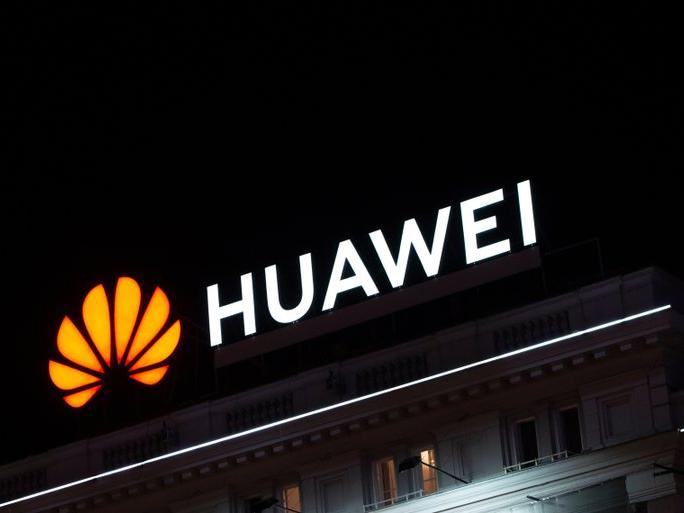 Huawei'den dev suçlama! Asya'ya gidecek paket, ABD'ye gitti