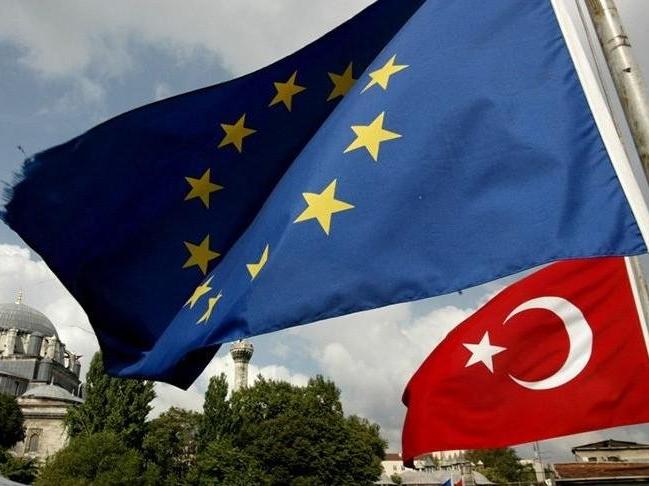 Avrupa Komisyonu'dan Türkiye Raporu: Ekonomi dahil her şey geriye gidiyor