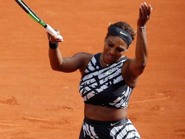 Serena Williams Fransa Açık Tenis Turnuvası'na mesaj içerikli bir kıyafetle çıktı