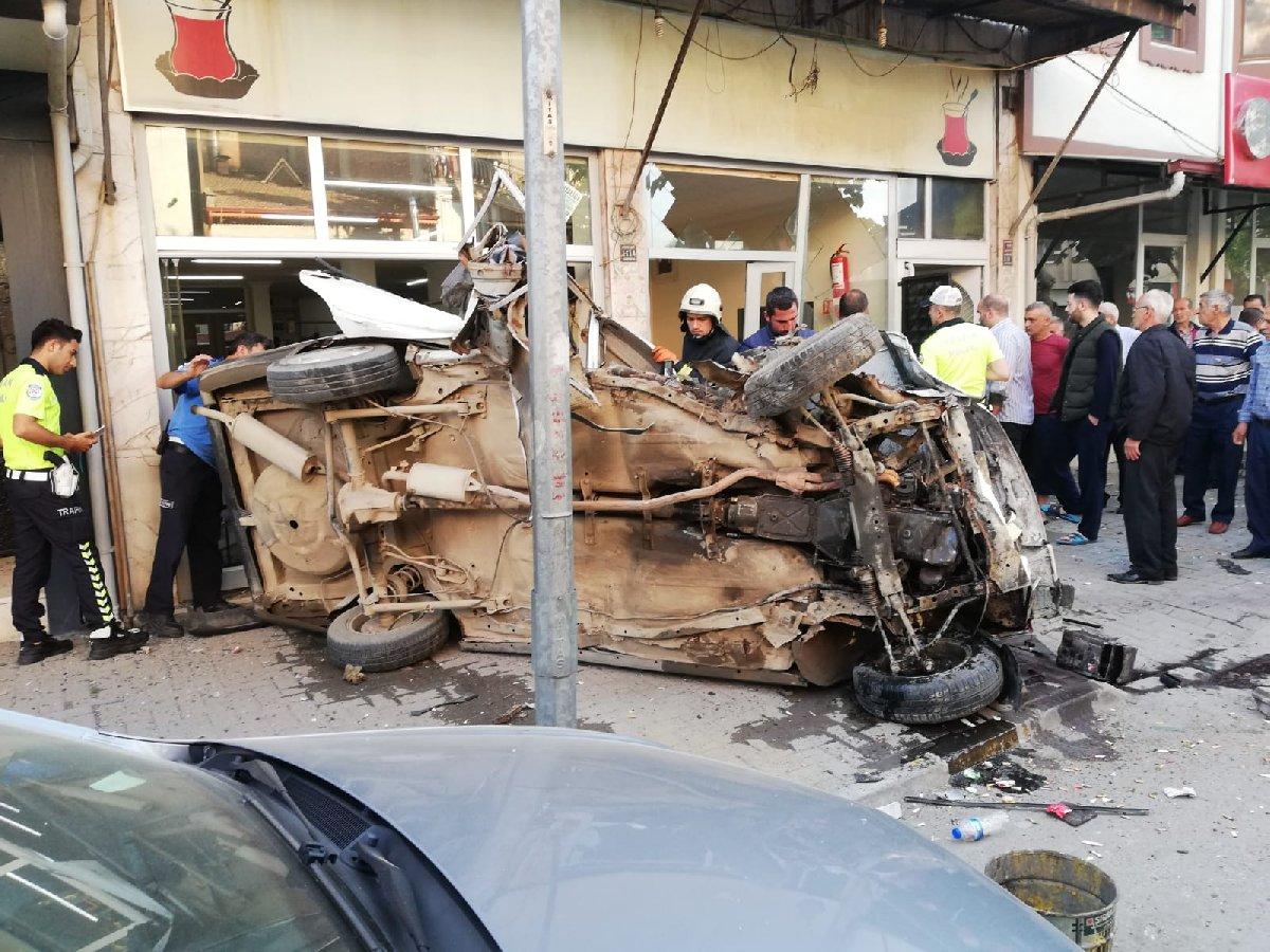 Takla ata ata, kıraathaneye daldı