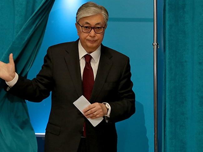 Kazakistan'da seçimi Tokayev kazandı