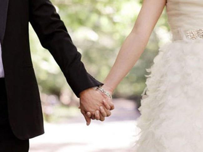 Türkiye'de evlilik yaşı artış gösterdi!