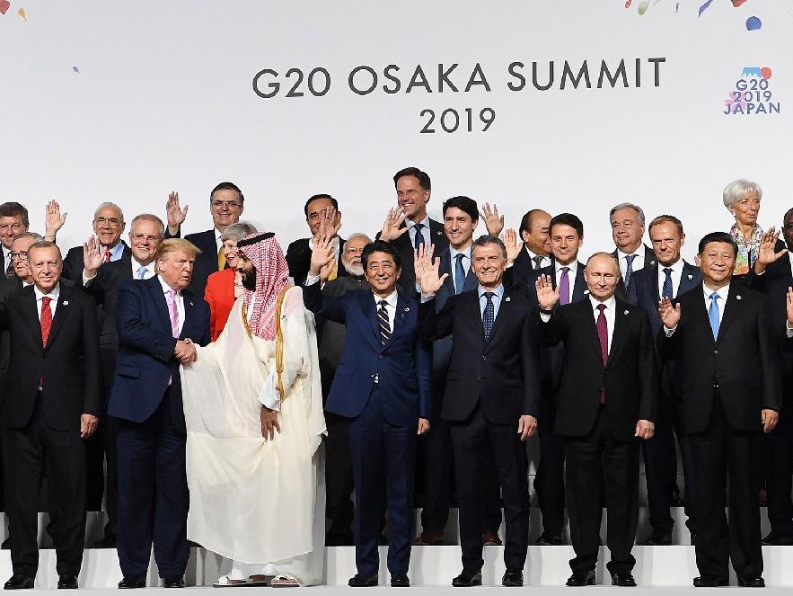 G-20'den çarpıcı kare! Dünyanın gözünün içine baka baka!